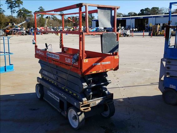 2013 Skyjack SJIII3226 Scissor Lift