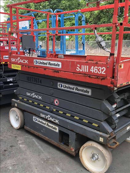 2014 Skyjack SJIII4632 Scissor Lift