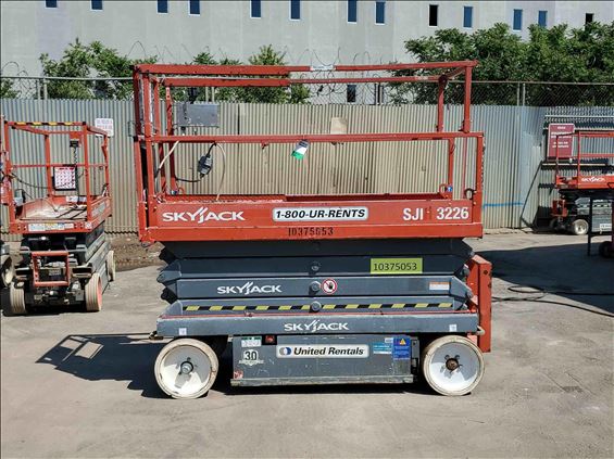2015 Skyjack SJIII3226 Scissor Lift