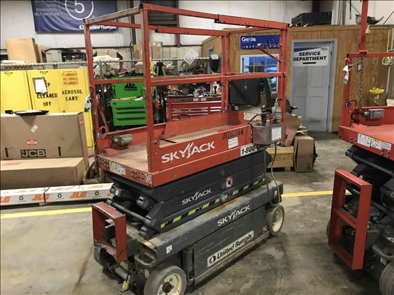 2014 Skyjack SJIII3219 Scissor Lift