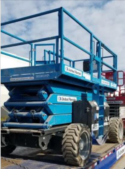 2017 Genie GS-4390 RT Scissor Lift