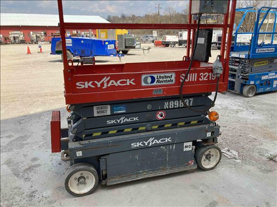 2015 Skyjack SJIII3219 Scissor Lift