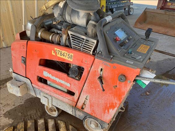 2018 Husqvarna FS7000D T4 Street Saw/Blade