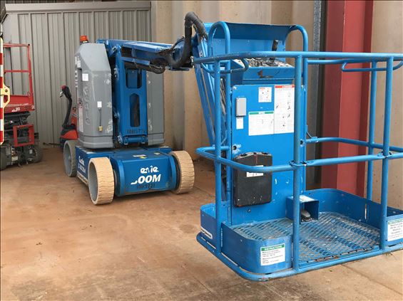 2013 Genie Z-30/20N Boom Lift