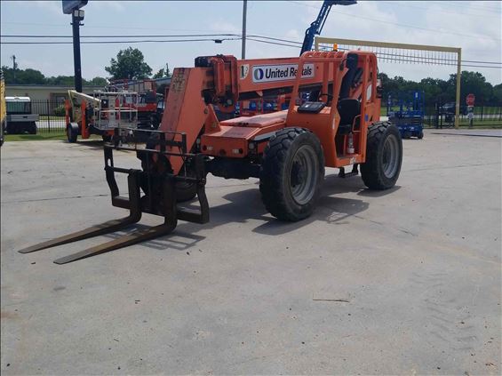2013 SKYTRAK 8042 Rough Terrain Forklift