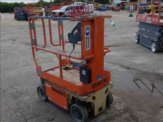 2013 JLG 1230ES Vertical Lift