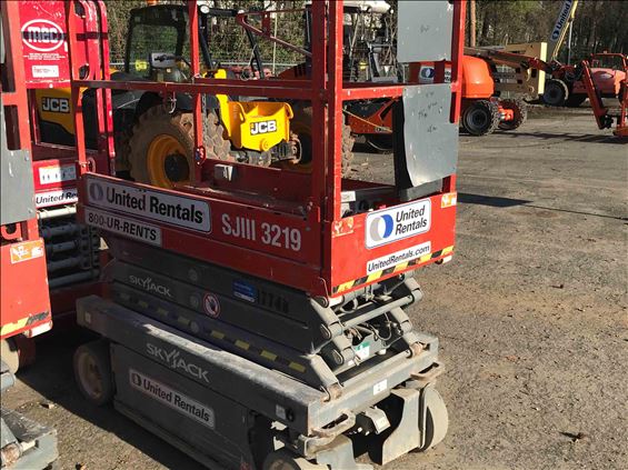 2015 Skyjack SJIII3219 Scissor Lift