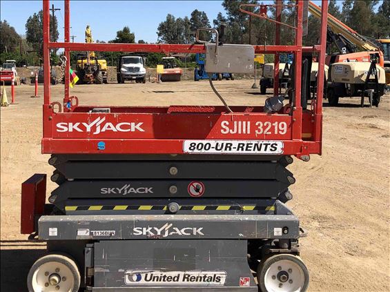 2015 Skyjack SJIII3219 Scissor Lift