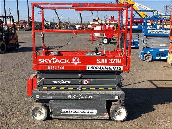 2015 Skyjack SJIII3219 Scissor Lift