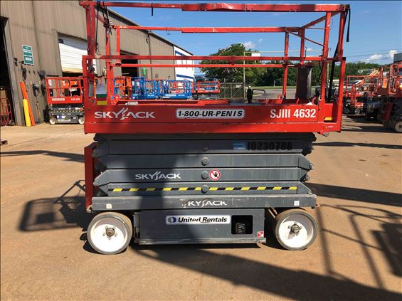 2014 Skyjack SJIII4632 Scissor Lift