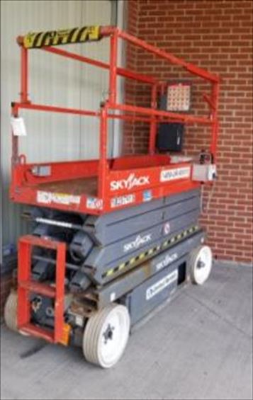 2014 Skyjack SJIII3226 Scissor Lift