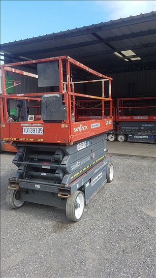 2013 Skyjack SJIII4632 Scissor Lift