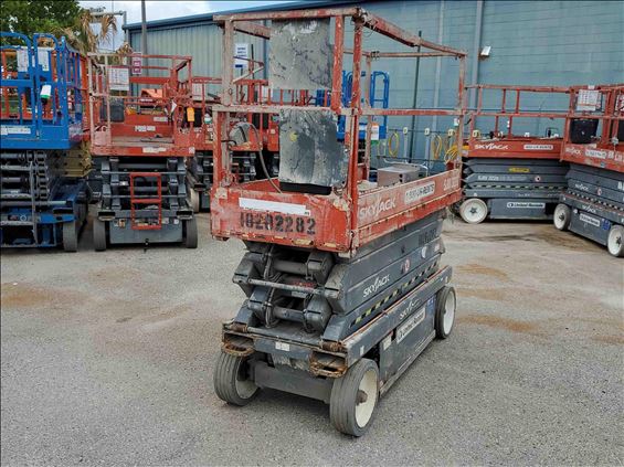 2014 Skyjack SJIII3226 Scissor Lift