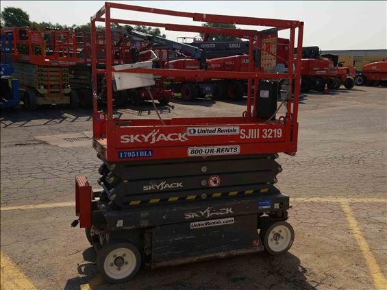 2015 Skyjack SJIII3219 Scissor Lift