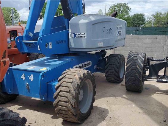 2014 Genie S-85 Boom Lift