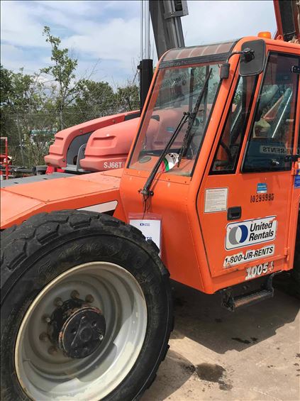 2014 SKYTRAK 10054 Rough Terrain Forklift