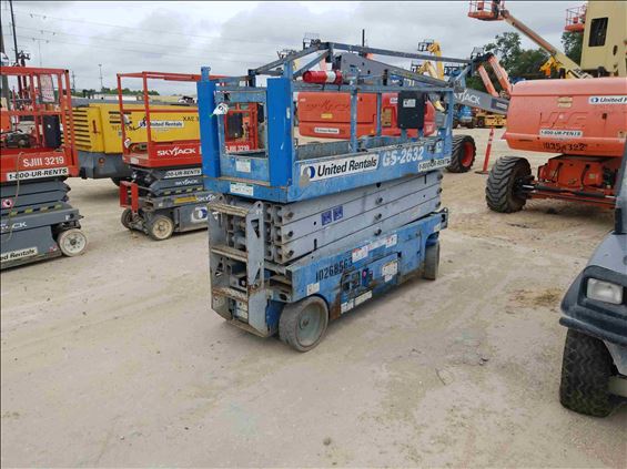 2014 Genie GS-2632 Scissor Lift