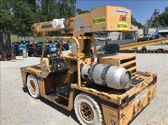 2010 Broderson IC-35-2E Crane