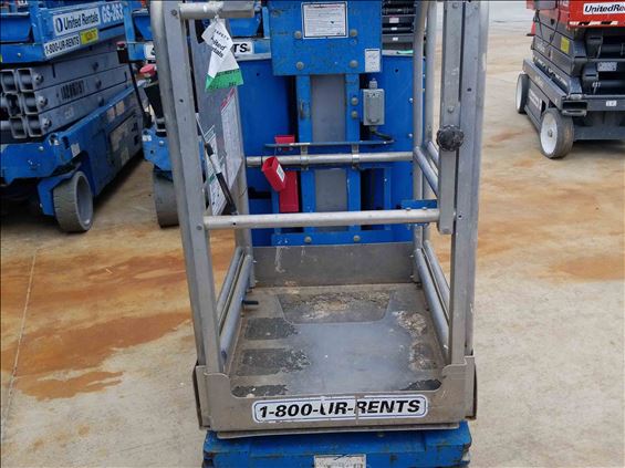 2014 Genie GR-12 Scissor Lift