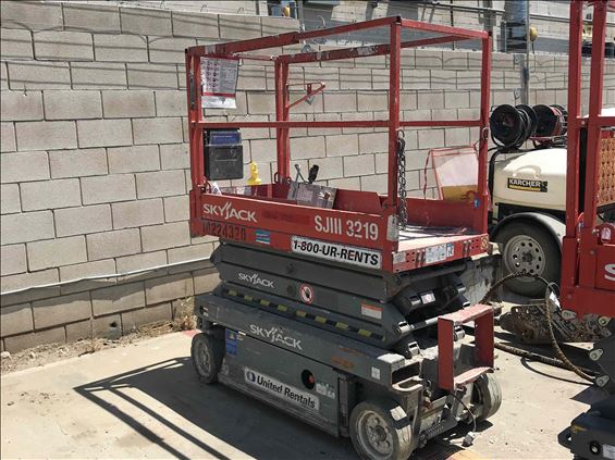 2014 Skyjack SJIII3219 Scissor Lift