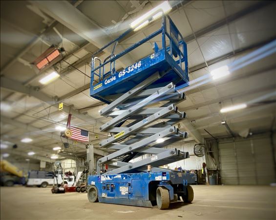 2014 Genie GS-3246 Scissor Lift