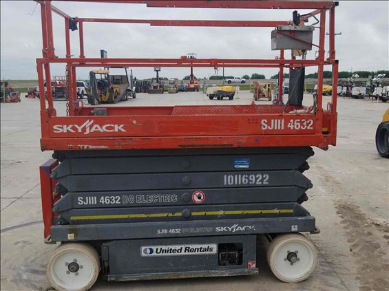 2013 Skyjack SJIII4632 Scissor Lift