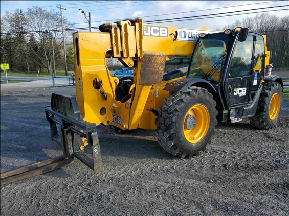2018 JCB 510-56 Rough Terrain Forklift
