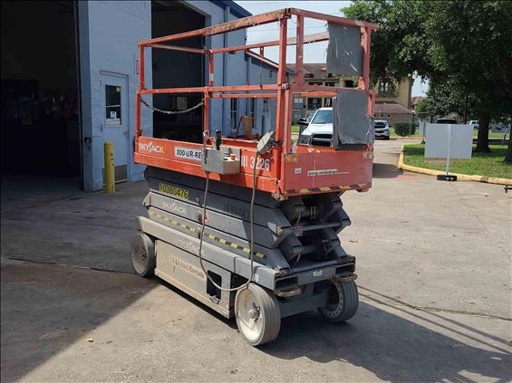 2015 Skyjack SJIII3226 Scissor Lift