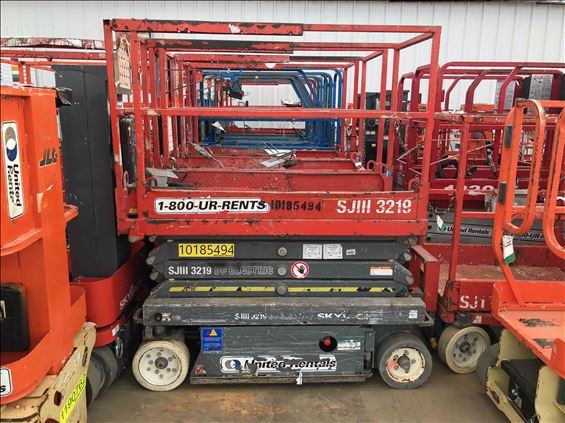 2013 Skyjack SJIII3219 Scissor Lift