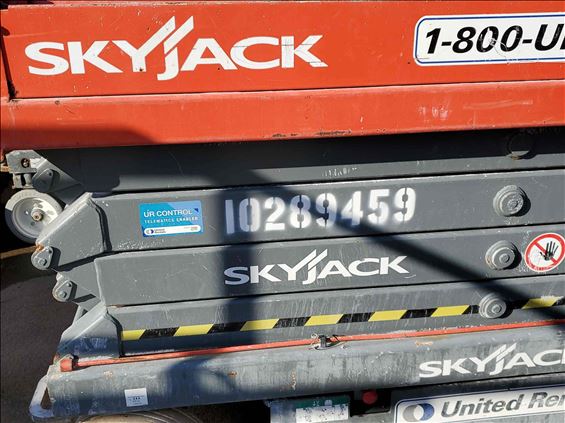 2014 Skyjack SJIII3226 Scissor Lift