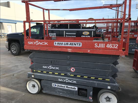 2014 Skyjack SJIII4632 Scissor Lift