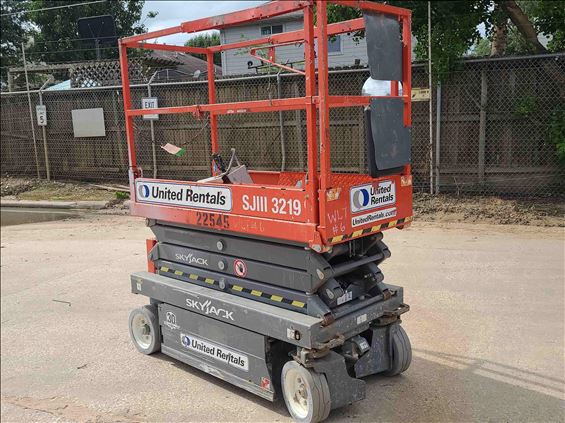 2015 Skyjack SJIII3219 Scissor Lift