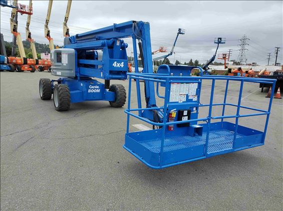 2012 Genie Z-60/34 Boom Lift