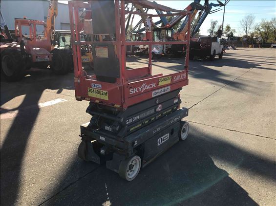 2013 Skyjack SJIII3219 Scissor Lift