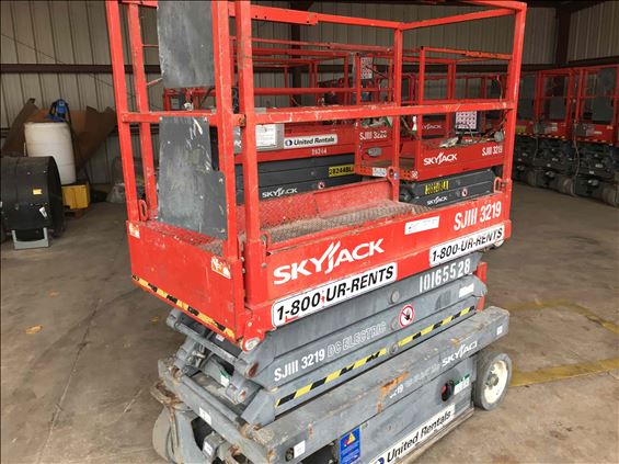 2013 Skyjack SJIII3219 Scissor Lift