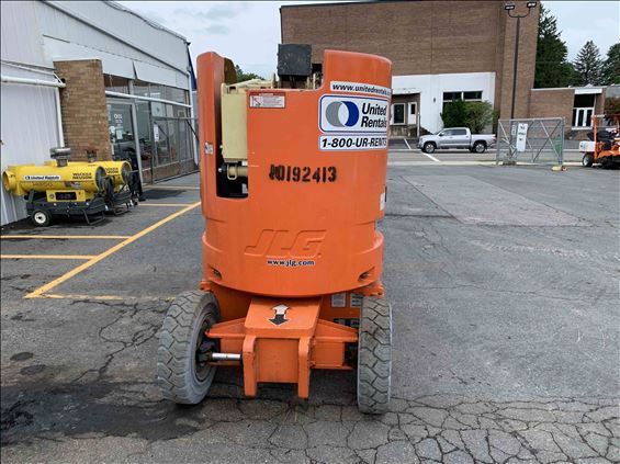 2013 JLG E300AJP Boom Lift