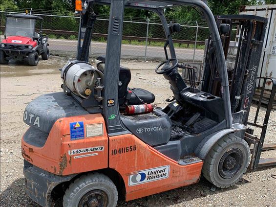 Used 2015 Toyota 8FGU25 Warehouse Forklift For Sale in Wilmington, NC ...