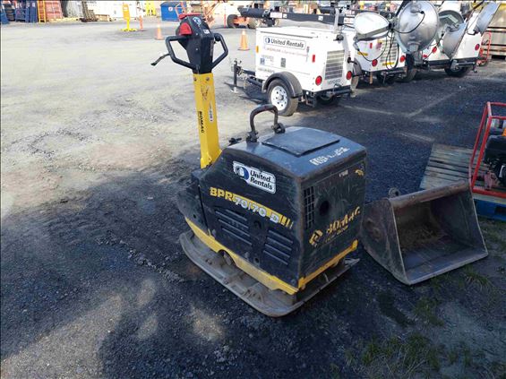2017 BOMAG BPR70/70DE Plate Compactor