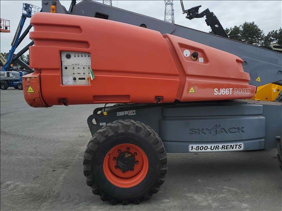 2013 Skyjack SJ66T