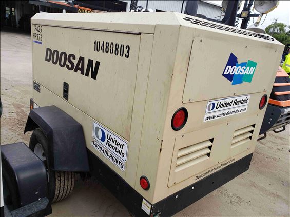 2016 Doosan P425/HP375WCUT4 Air Compressor