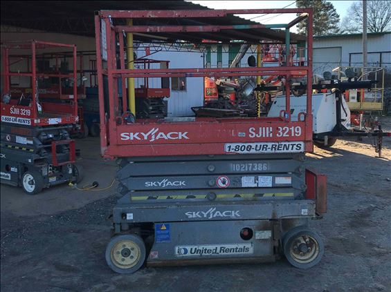 2014 Skyjack SJIII3219 Scissor Lift