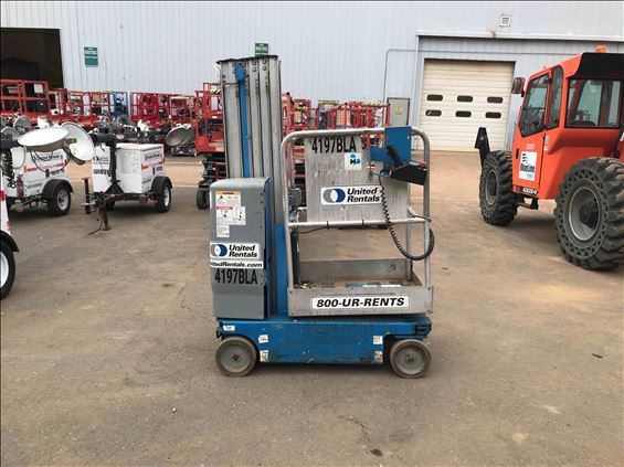 2013 Genie GR-20 Scissor Lift