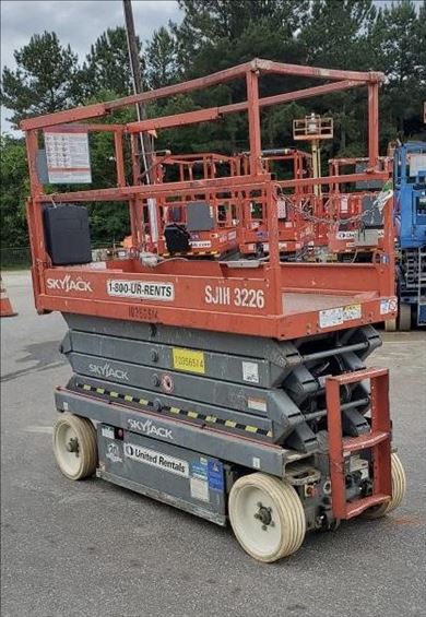 2015 Skyjack SJIII3226 Scissor Lift