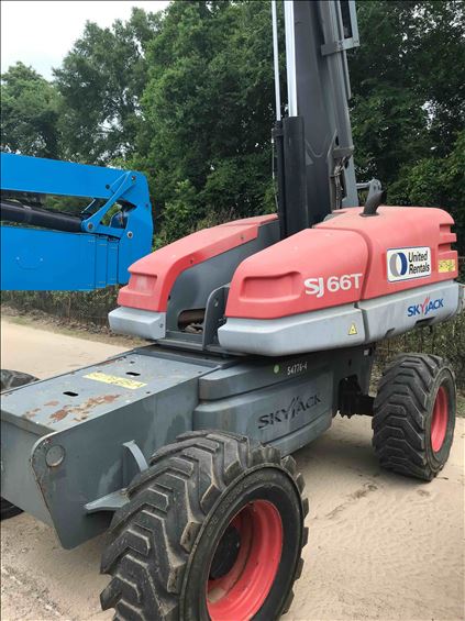 2012 Genie S-60X Boom Lift