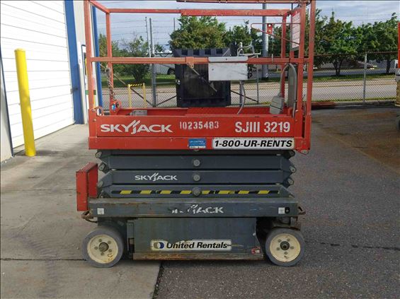 2014 Skyjack SJIII3219 Scissor Lift