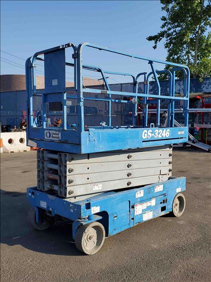 2014 Genie GS-3246 Scissor Lift