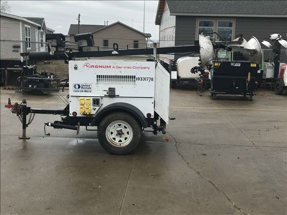 2014 Magnum Pro MLT4200 Towable Light Tower