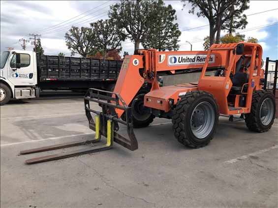 2013 SKYTRAK 6042 Rough Terrain Forklift