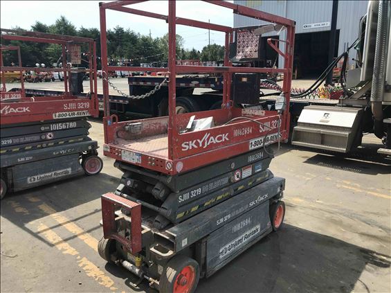2013 Skyjack SJIII3219 Scissor Lift