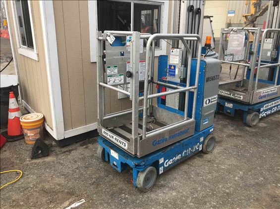 2013 Genie GR-20 Vertical Lift